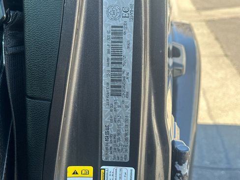 Used 2019 Jeep Wrangler Unlimited Rubicon w/ Dual Top Group image 34