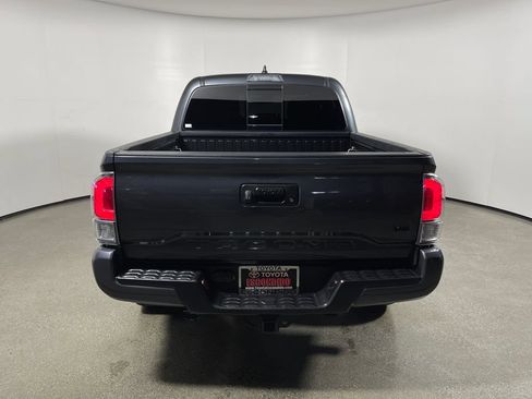 Used 2023 Toyota Tacoma TRD Off-Road AWD/4WD image 4