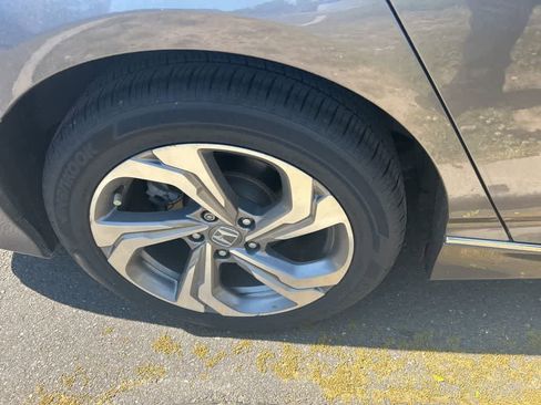 Used 2020 Honda Accord EX-L image 5