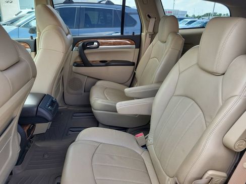 Used 2009 Buick Enclave CXL w/ Entertainment Package #2 AWD/4WD image 27