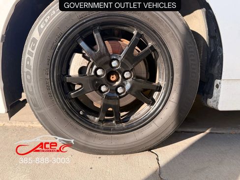 Used 2014 Toyota Prius One image 13