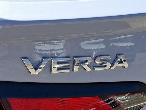 New 2025 Nissan Versa SR FWD image 12