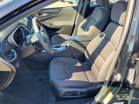Used 2023 Chevrolet Malibu LT FWD image 16