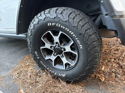 Used 2021 Jeep Wrangler Unlimited Rubicon image 16