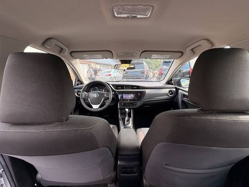 Used 2018 Toyota Corolla LE FWD image 28