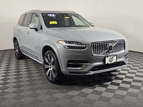 Used 2024 Volvo XC90 T8 Plus w/ Protection Package Premier AWD/4WD image 2