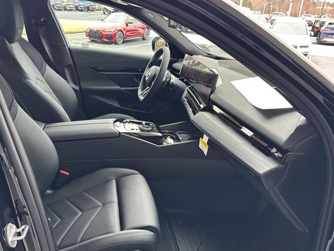 New 2026 BMW 530i w/ M Sport Package image 9