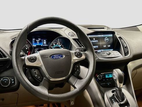 Used 2014 Ford Escape SE w/ Equipment Group 201A FWD image 18