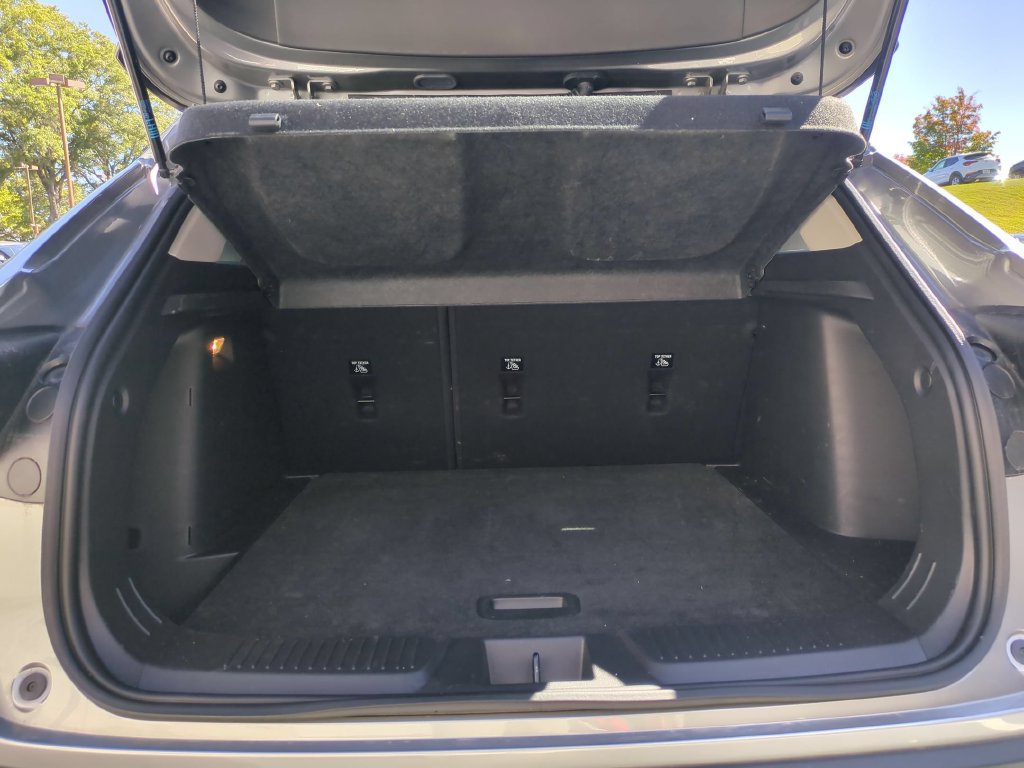 Used 2026 Chevrolet Trax LT FWD image 25