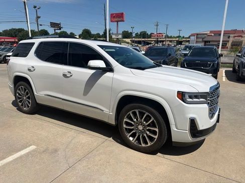 Used 2021 GMC Acadia Denali w/ Denali Ultimate Package AWD/4WD image 3