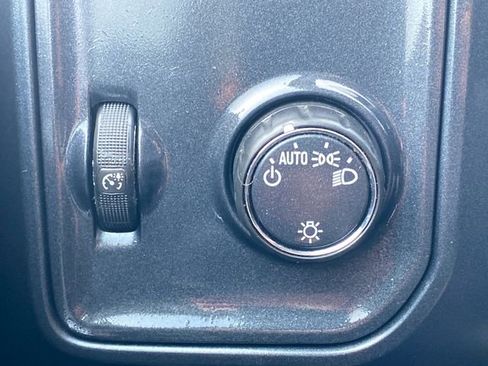 Used 2017 GMC Sierra 1500 2WD Double Cab image 25