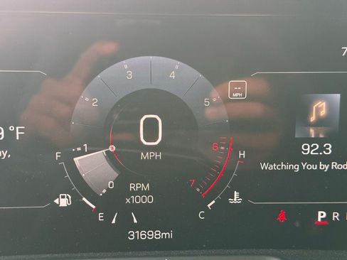 Used 2024 GMC Acadia Elevation w/ Luxury Package FWD image 12