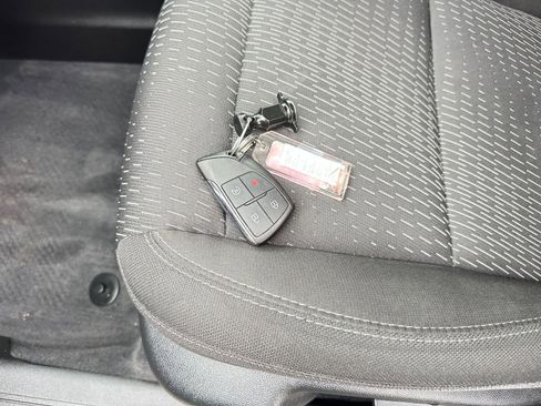 Used 2025 Chevrolet Equinox LT image 22