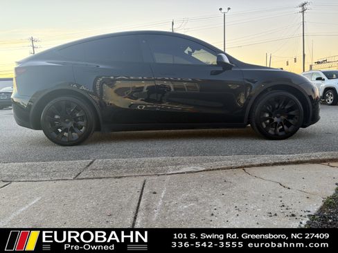 Used 2024 Tesla Model Y Long Range image 24
