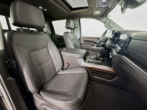 Used 2023 GMC Sierra 1500 SLT w/ SLT Premium Plus Package image 29