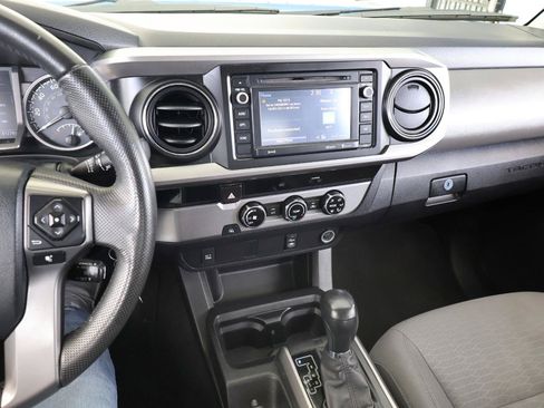 Used 2016 Toyota Tacoma SR5 RWD image 42