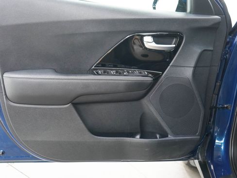 Used 2018 Kia Niro EX FWD image 17