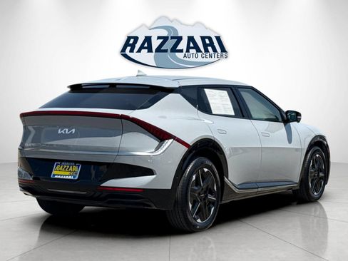 Used 2025 Kia EV6 Wind RWD image 3