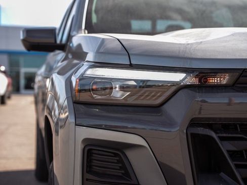 New 2025 Chevrolet Colorado LT w/ LT Convenience Package image 11