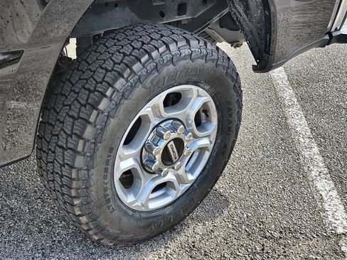 Used 2025 Ford F250 XLT image 10