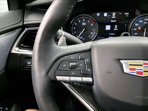 Used 2023 Cadillac XT6 Sport w/ Technology Package AWD/4WD image 27