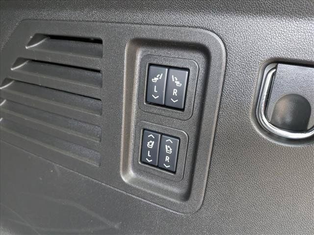 Used 2025 GMC Acadia Denali FWD image 22