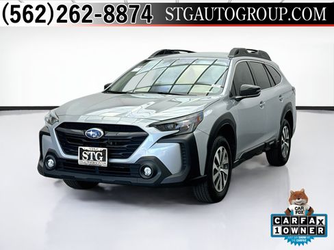 Used 2025 Subaru Outback Premium AWD/4WD image 1