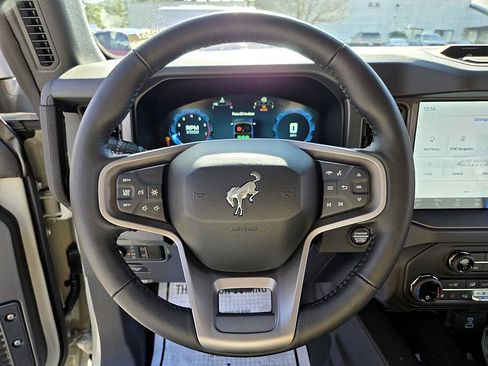 New 2025 Ford Bronco Badlands w/ Sasquatch Package image 24