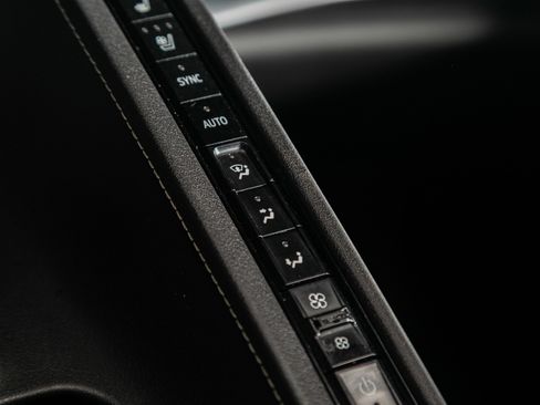 Used 2021 Chevrolet Corvette Stingray Preferred Conv w/ Z51 Performance Package image 54