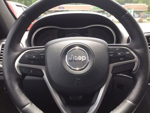 Used 2019 Jeep Grand Cherokee Limited w/ Luxury Group II AWD/4WD image 31