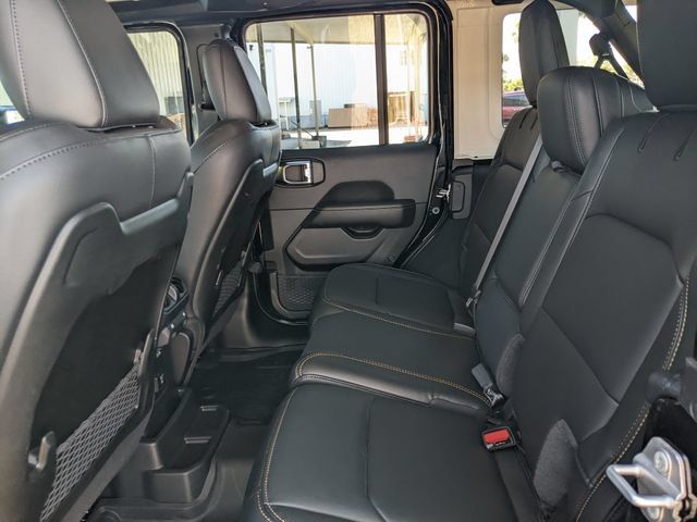 New 2025 Jeep Wrangler Unlimited Sahara AWD/4WD image 13