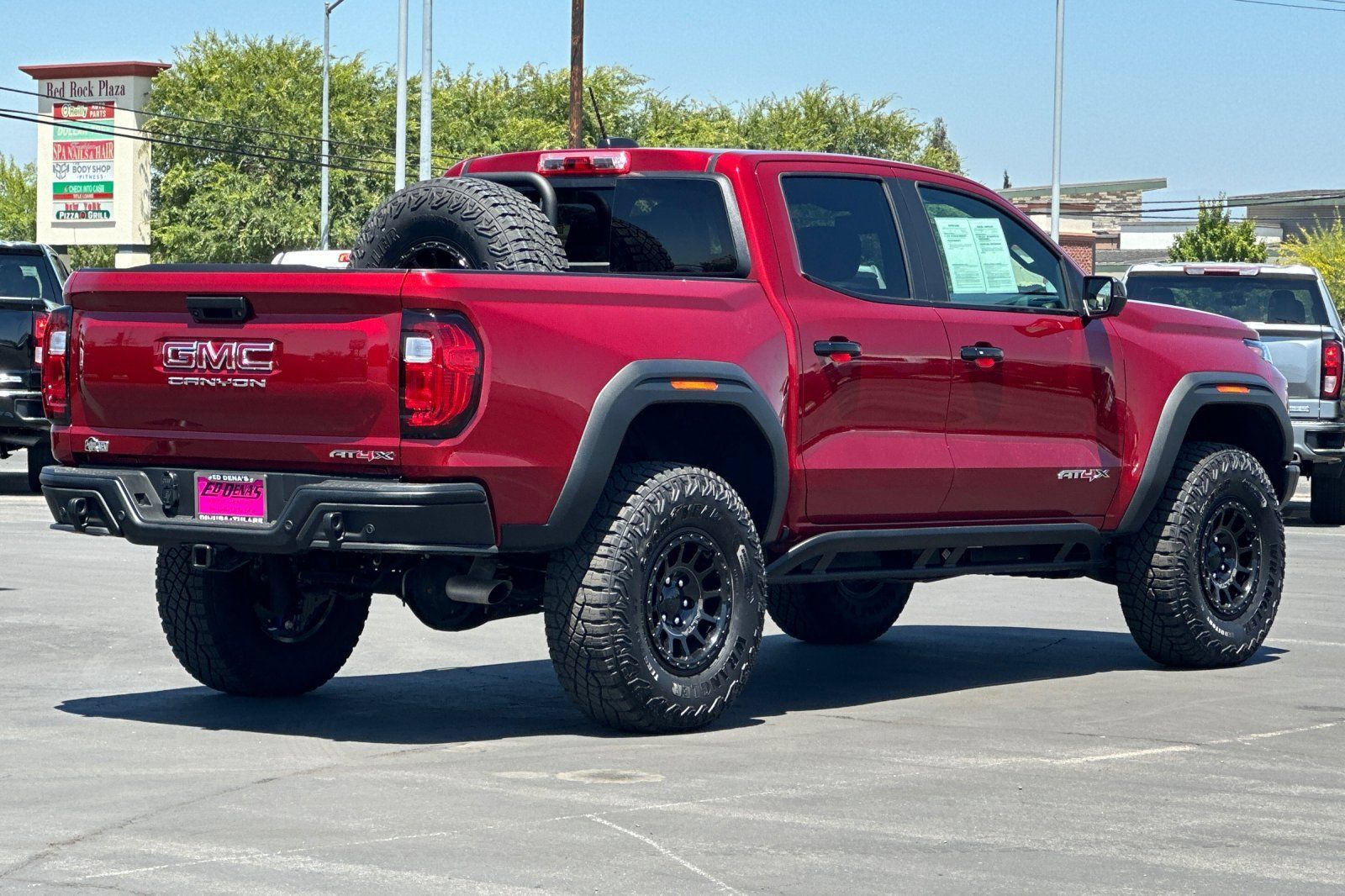 Used 2026 GMC Canyon AT4X w/ AT4X AEV Edition AWD/4WD image 4