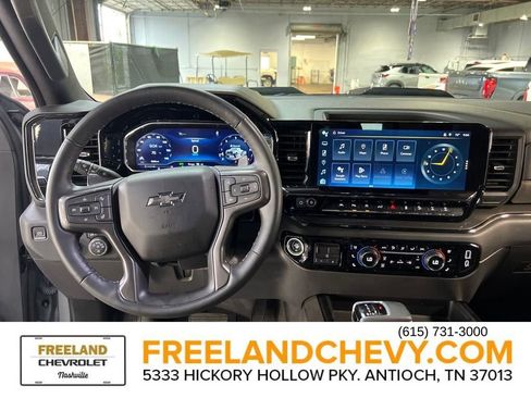 Used 2023 Chevrolet Silverado 1500 ZR2 image 28