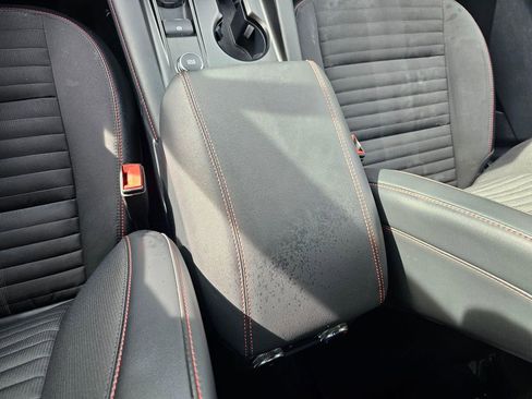 Certified 2025 Ford Explorer ST-Line image 24