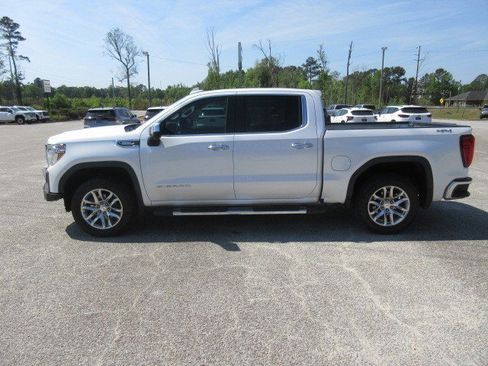 Used 2022 GMC Sierra 1500 SLT w/ SLT Convenience Package image 8