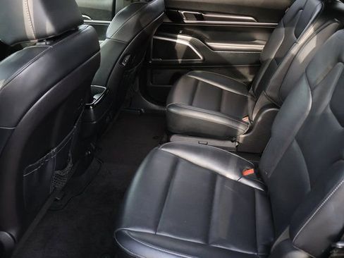 Used 2025 Kia Telluride S image 13