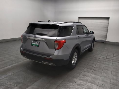 Used 2024 Ford Explorer XLT w/ Equipment Group 202A RWD image 9