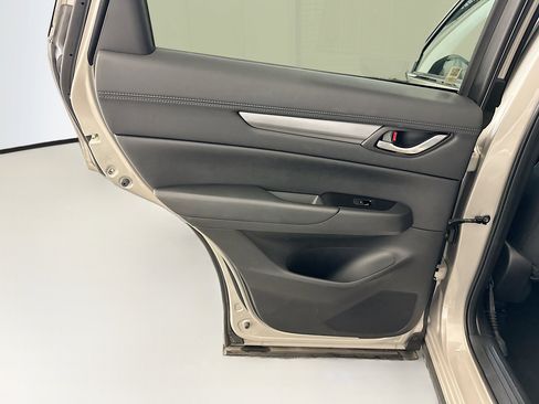 Used 2025 MAZDA CX-5 AWD 2.5 S w/ Preferred Package image 28