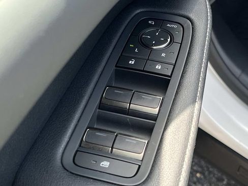 Used 2024 Lexus RX 350 AWD w/ Convenience Package image 31