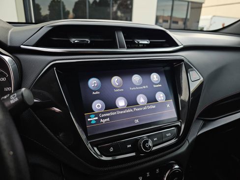 Used 2021 Chevrolet TrailBlazer RS w/ Technology Package image 30