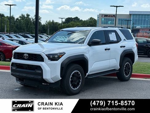 Used 2025 Toyota 4Runner TRD Off-Road AWD/4WD image 3