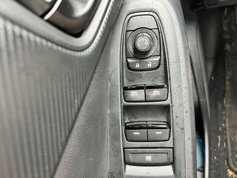 Used 2024 Subaru Crosstrek 2.0i Premium AWD/4WD image 22