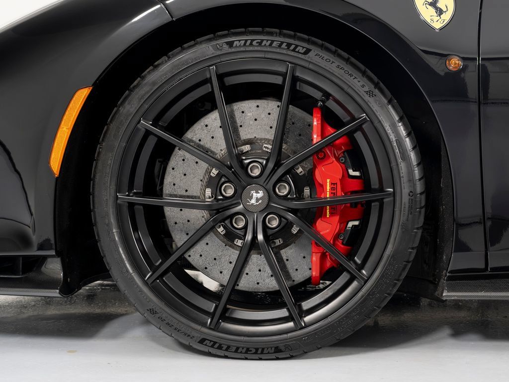 Used 2020 Ferrari 488 Pista Coupe RWD image 9