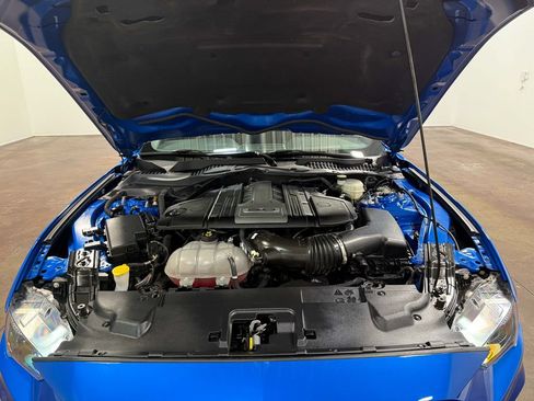 Used 2019 Ford Mustang GT Premium w/ Black Accent Package RWD image 17