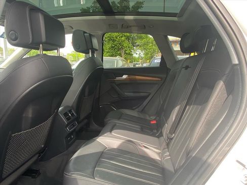 Used 2023 Audi Q5 2.0T Premium w/ Convenience Package AWD/4WD image 19
