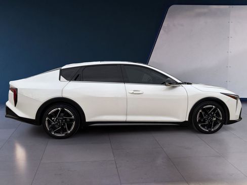 Used 2025 Kia K4 GT-Line w/ GT-Line Premium Package image 6