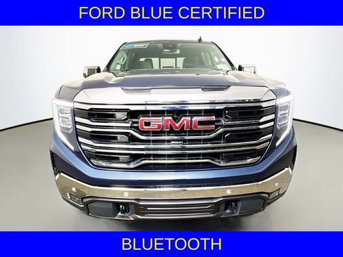 Used 2022 GMC Sierra 1500 SLT image 2