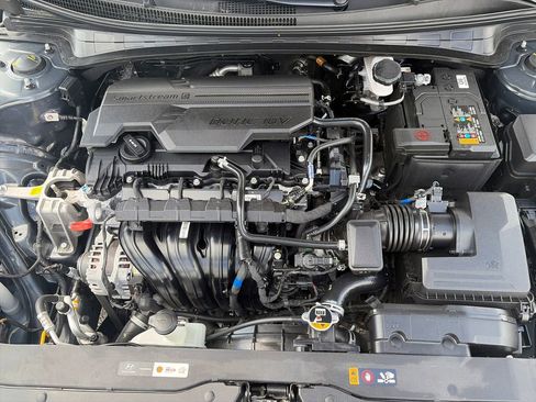 Used 2024 Hyundai Elantra SEL FWD image 22