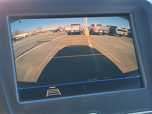 Used 2021 Chevrolet Equinox LT image 19