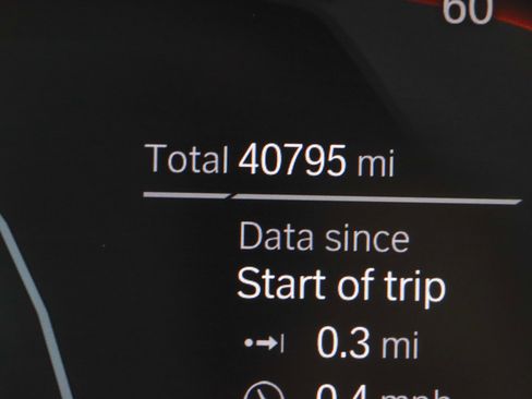 Used 2022 BMW X7 xDrive40i w/ M Sport Package image 16